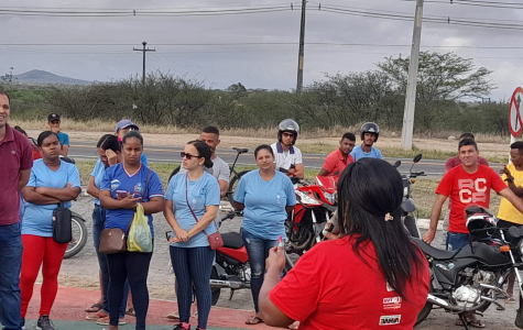 Trabalhadores da Paquetá Calçados protestam contra atraso de cestas básicas